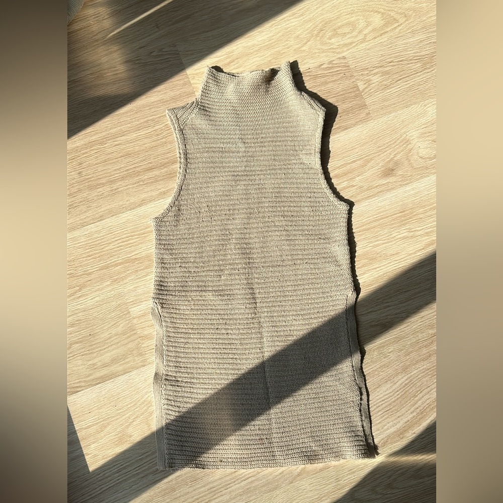 Mendocino turtle neck knit tank